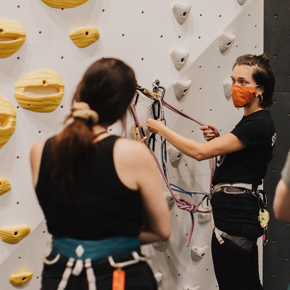 Climbing Classes Climb So iLL at the Power Plant
