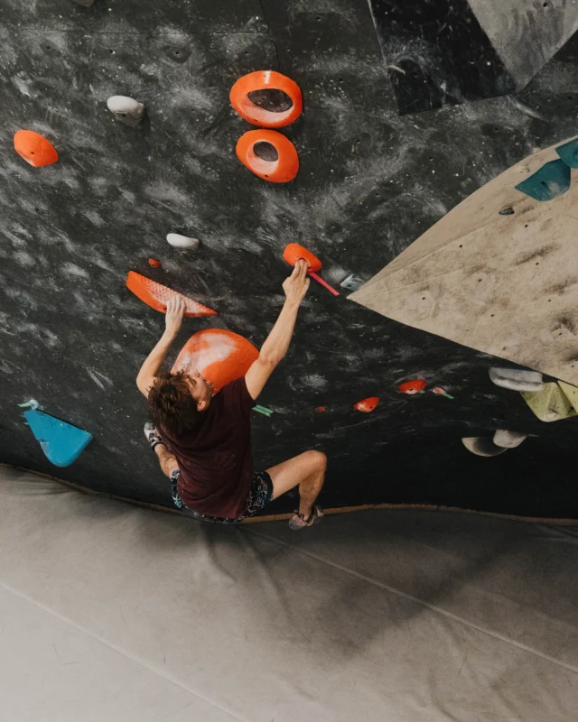 It's almost the weekend - keep hanging on!

Catch ya on the walls!

#climbinggym #climbingwall #rockclimbinggym #indoorclimbing