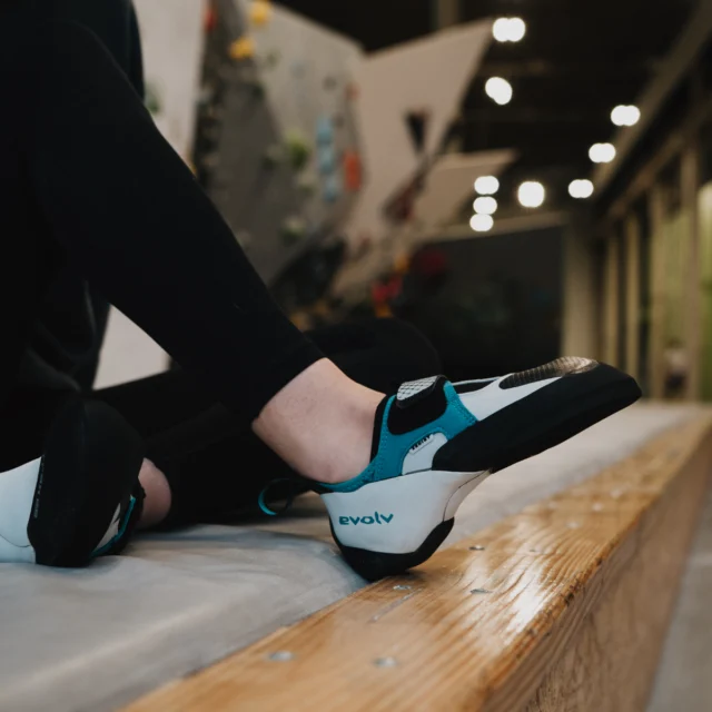 Is it time for some new climbing shoes? Demo a fresh pair of @evolv_worldwide  shoes this Thursday, July 31st at the Steel Shop from 5-8 PM. Try a pair out and see what works best for you!

#climbingshoedemo #indoorclimbing #rockclimbinggym #stcharles #climbinggym
