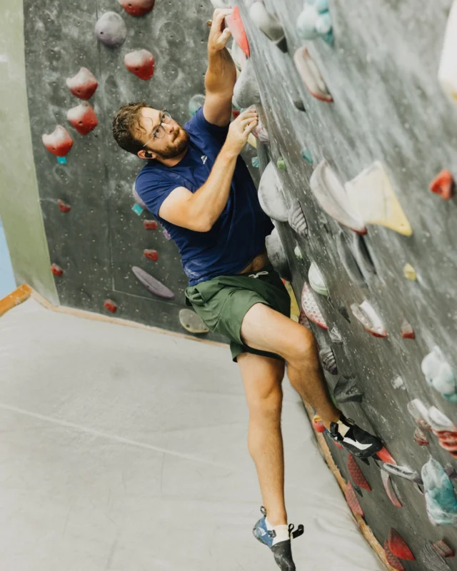 Another week means more new projects to send. 

What are you working on this week? Drop the grade and the wall below.

#climbinggym #indoorclimbing #climbsoill